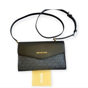 Michael Kors Jet Set Signature Logo Wallet on Chain Crossbody Black